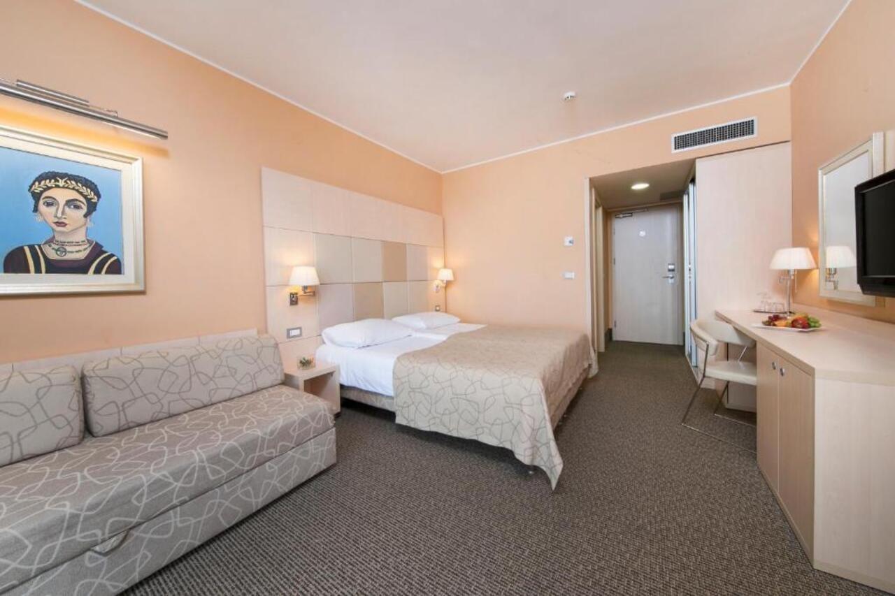 Haliaetum And Mirta Hotell Izola Exteriör bild